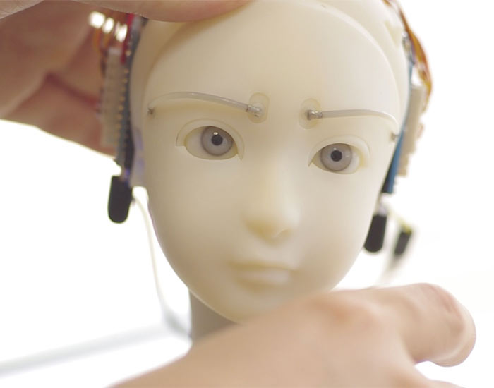 مخترع ژاپنی موفق به ساخت ربات مقلد شد